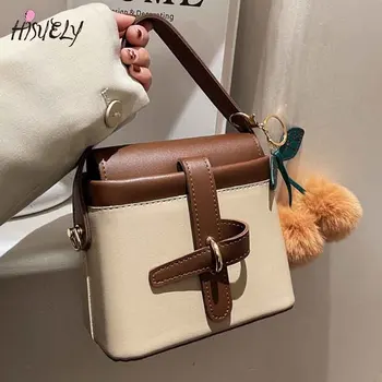 Малка чанта дамски 2022 нова мода нишевая чанта-месинджър креативната кутия чанта плюшен окачване контрастен цвят bag-чанта